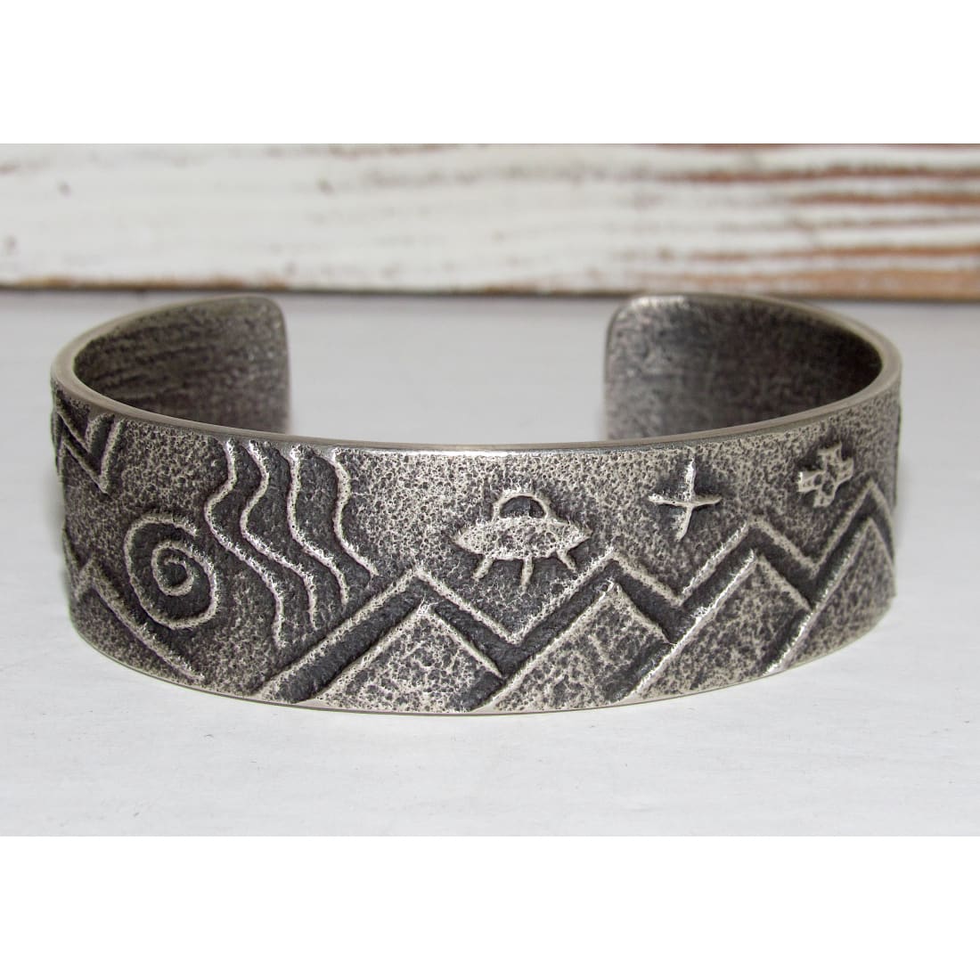 Navajo Monty Claw Tufa Cast Sterling Silver Cuff Bracelet