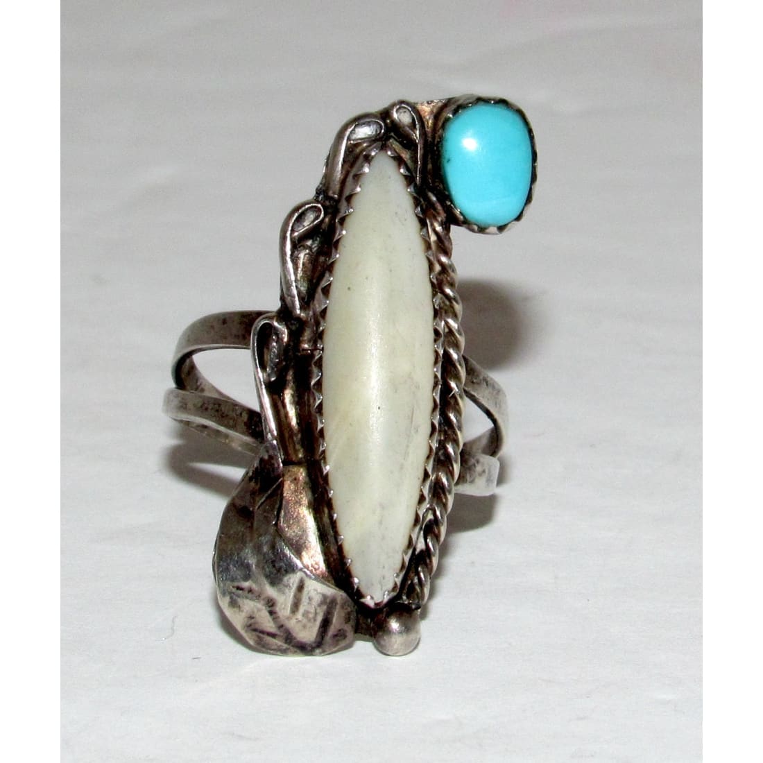 Navajo jewelry, Zuni Jewelry, Old Pawn Navajo, Old Pawn Zuni, Navajo Turquoise Rings, Navajo turquoise jewelry, Zuni turquoise jewelry, American Indian Jewelry, Navajo Bracelets, Zuni Bracelets, Navajo Rings, Zuni Rings, Old Pawn jewelry, Navajo Necklaces, Zuni Necklace