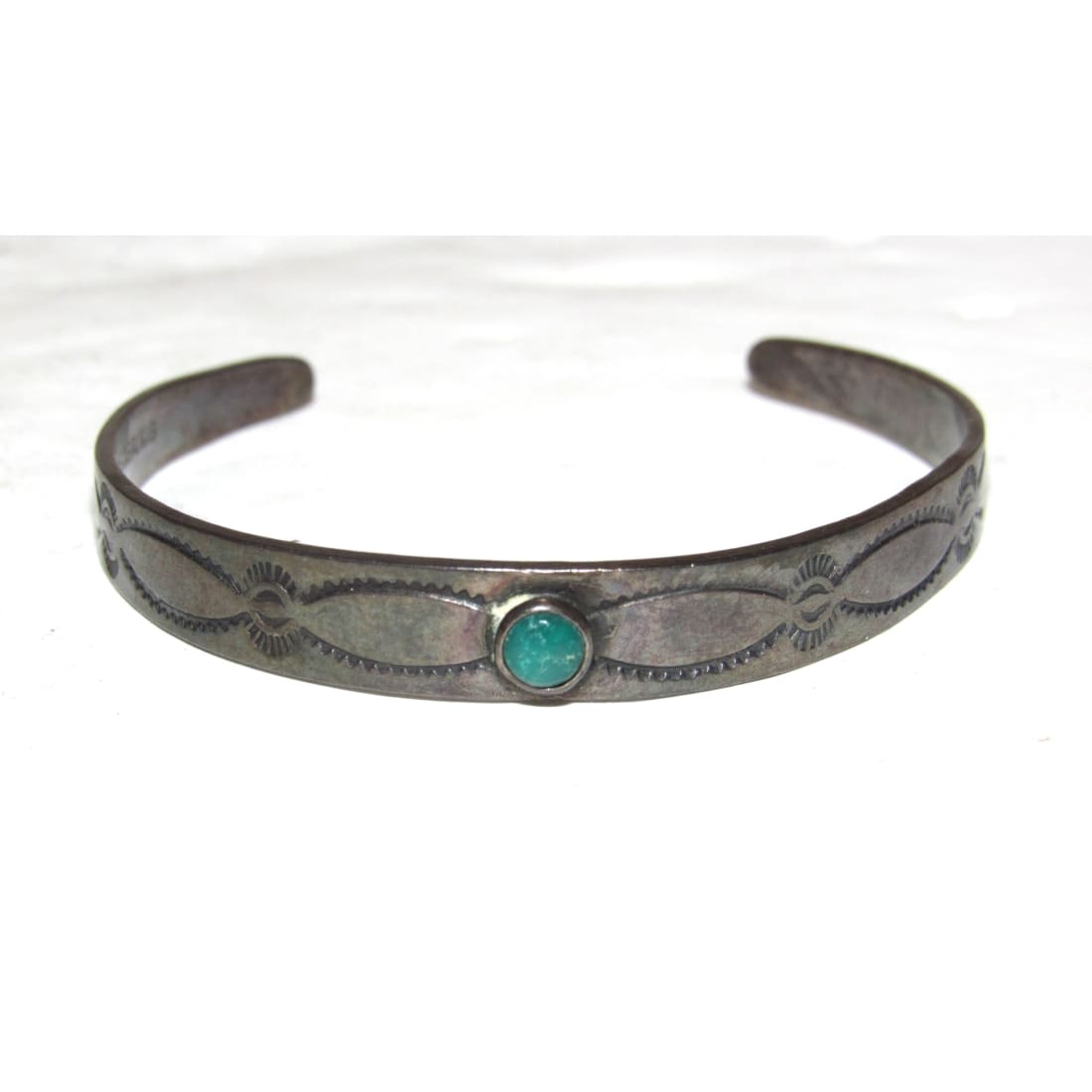 Navajo jewelry, Zuni Jewelry, Old Pawn Navajo, Old Pawn Zuni, Navajo Turquoise Rings, Navajo turquoise jewelry, Zuni turquoise jewelry, American Indian Jewelry, Navajo Bracelets, Zuni Bracelets, Navajo Rings, Zuni Rings, Old Pawn jewelry, Navajo Necklaces, Zuni Necklace