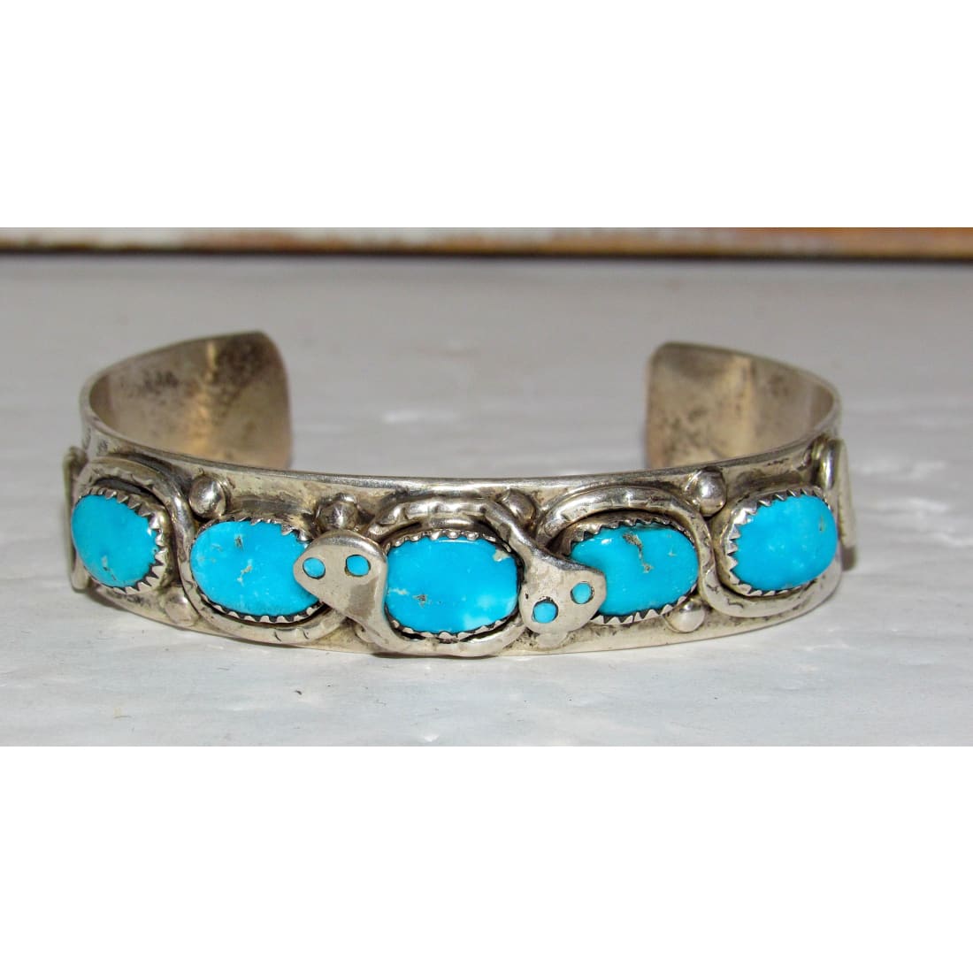 Navajo jewelry, Zuni Jewelry, Old Pawn Navajo, Old Pawn Zuni, Navajo Turquoise Rings, Navajo turquoise jewelry, Zuni turquoise jewelry, American Indian Jewelry, Navajo Bracelets, Zuni Bracelets, Navajo Rings, Zuni Rings, Old Pawn jewelry, Navajo Necklaces, Zuni Necklace