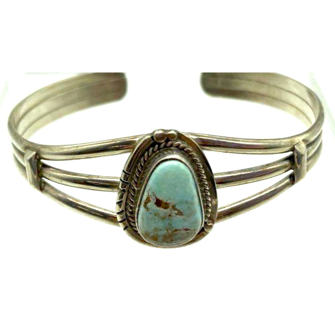 Navajo jewelry, Zuni Jewelry, Old Pawn Navajo, Old Pawn Zuni, Navajo Turquoise Rings, Navajo turquoise jewelry, Zuni turquoise jewelry, American Indian Jewelry, Navajo Bracelets, Zuni Bracelets, Navajo Rings, Zuni Rings, Old Pawn jewelry, Navajo Necklaces, Zuni Necklace