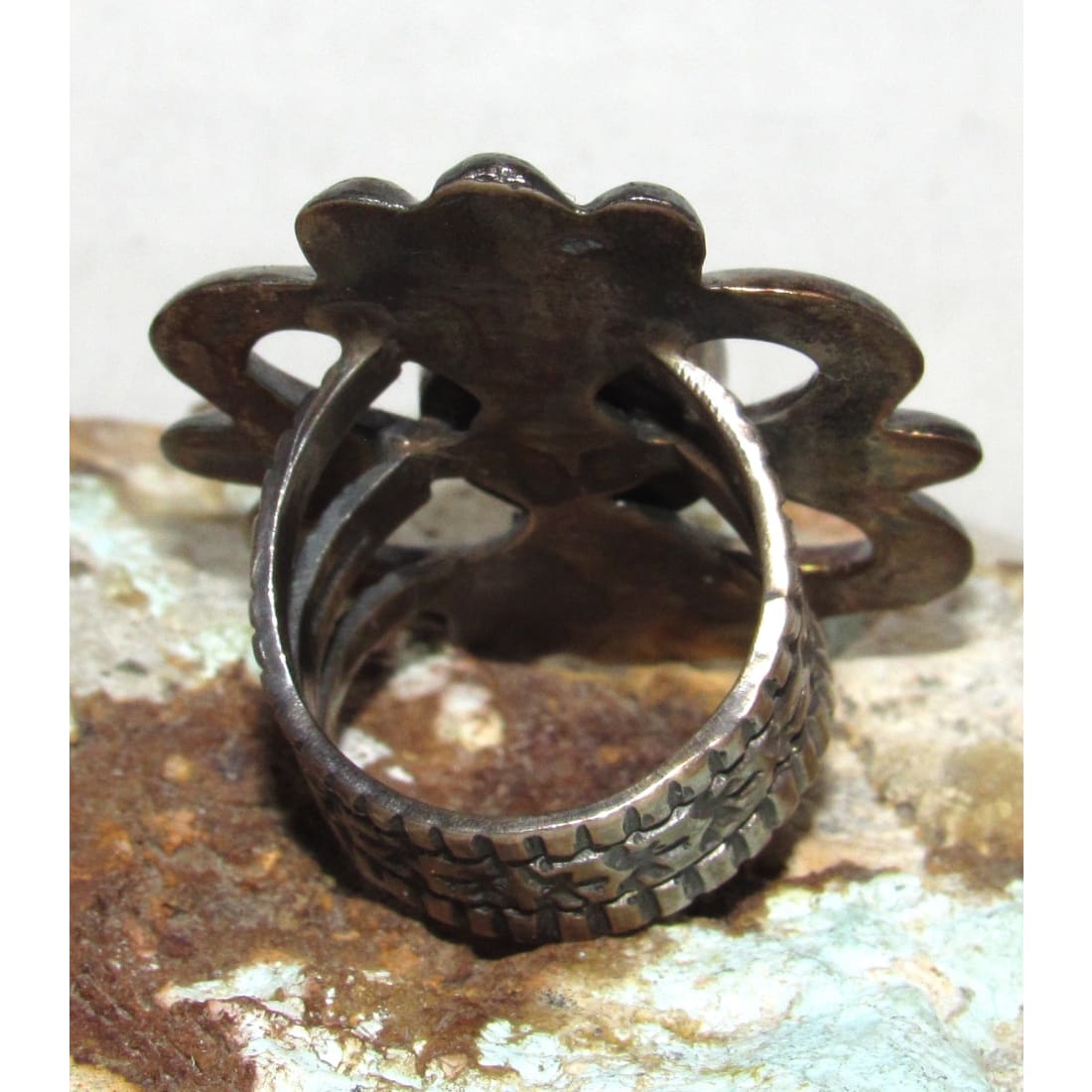 Vintage Native American Turquoise Sand Cast Sterling Silver Ring Sz 8