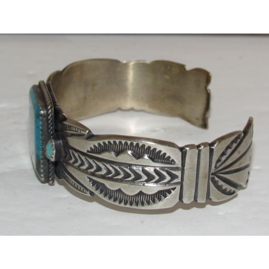 Navajo jewelry, Zuni Jewelry, Old Pawn Navajo, Old Pawn Zuni, Navajo Turquoise Rings, Navajo turquoise jewelry, Zuni turquoise jewelry, American Indian Jewelry, Navajo Bracelets, Zuni Bracelets, Navajo Rings, Zuni Rings, Old Pawn jewelry, Navajo Necklaces, Zuni Necklace