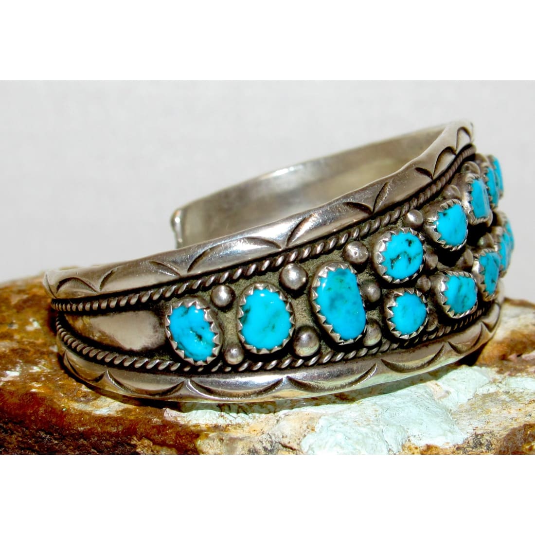 Vintage Navajo Kingman Turquoise Cluster Cuff Bracelet I. Chee Sterling Silver
