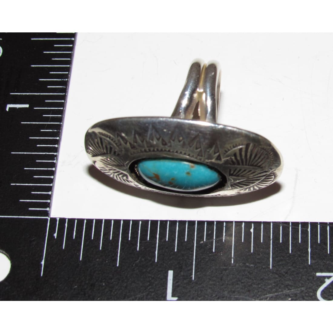 Vintage Navajo Turquoise Ring Size 7 Sterling Silver Shadowbox Design