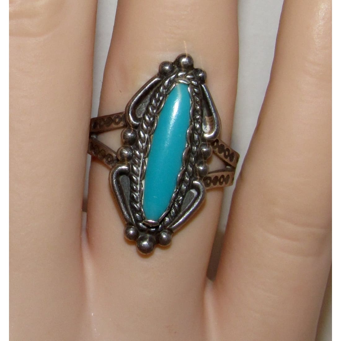Navajo jewelry, Zuni Jewelry, Old Pawn Navajo, Old Pawn Zuni, Navajo Turquoise Rings, Navajo turquoise jewelry, Zuni turquoise jewelry, American Indian Jewelry, Navajo Bracelets, Zuni Bracelets, Navajo Rings, Zuni Rings, Old Pawn jewelry, Navajo Necklaces, Zuni Necklace