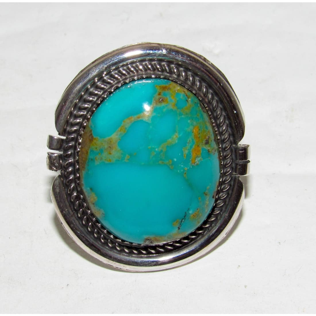 Navajo jewelry, Zuni Jewelry, Old Pawn Navajo, Old Pawn Zuni, Navajo Turquoise Rings, Navajo turquoise jewelry, Zuni turquoise jewelry, American Indian Jewelry, Navajo Bracelets, Zuni Bracelets, Navajo Rings, Zuni Rings, Old Pawn jewelry, Navajo Necklaces, Zuni Necklace
