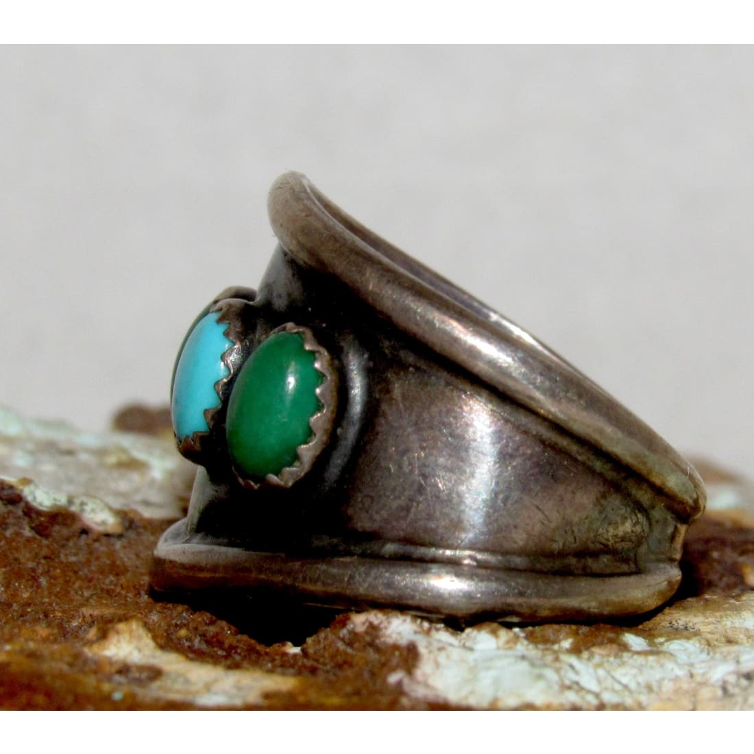 Old Pawn Navajo Cerrillos Turquoise Ring Size 7 Sterling Silver Native American