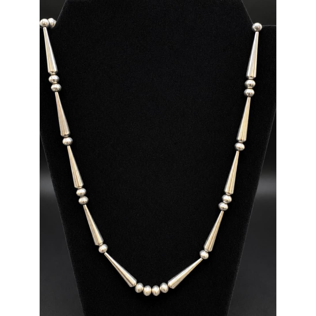 Vintage Navajo Pearls Necklace Rare Cone & Saucer Beads Design