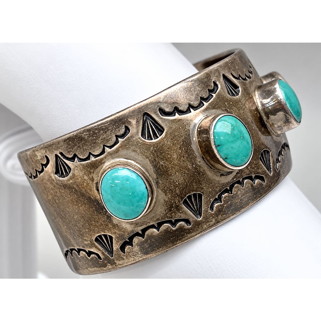 Vintage Navajo Turquoise Statement Cuff Bracelet Chimney Butte Sterling Silver 7"