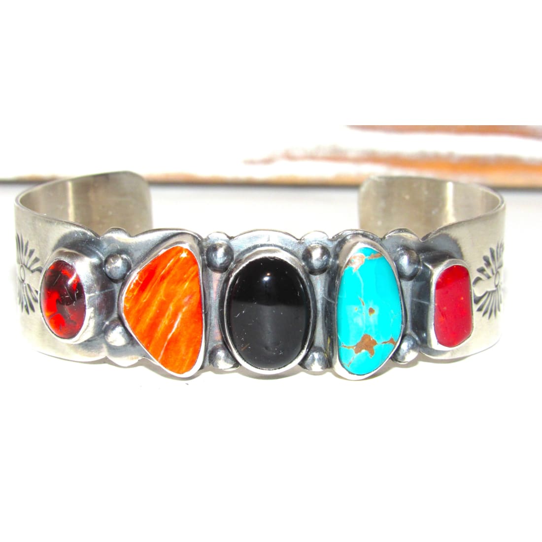 Navajo jewelry, Zuni Jewelry, Old Pawn Navajo, Old Pawn Zuni, Navajo Turquoise Rings, Navajo turquoise jewelry, Zuni turquoise jewelry, American Indian Jewelry, Navajo Bracelets, Zuni Bracelets, Navajo Rings, Zuni Rings, Old Pawn jewelry, Navajo Necklaces, Zuni Necklace