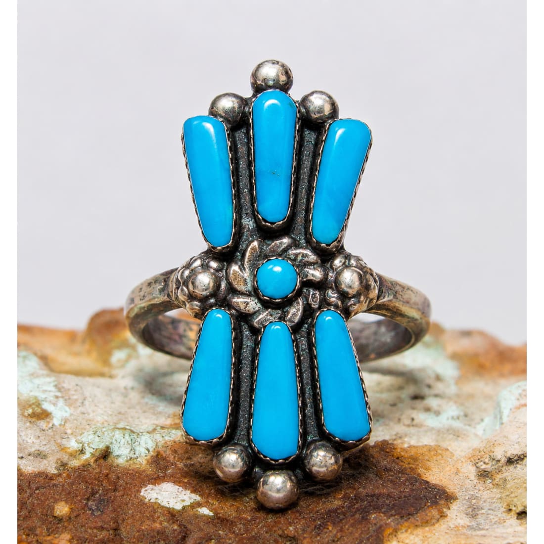Navajo jewelry, Zuni Jewelry, Old Pawn Navajo, Old Pawn Zuni, Navajo Turquoise Rings, Navajo turquoise jewelry, Zuni turquoise jewelry, American Indian Jewelry, Navajo Bracelets, Zuni Bracelets, Navajo Rings, Zuni Rings, Old Pawn jewelry, Navajo Necklaces, Zuni Necklace