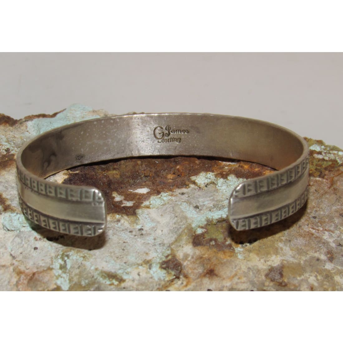 Navajo jewelry, Zuni Jewelry, Old Pawn Navajo, Old Pawn Zuni, Navajo Turquoise Rings, Navajo turquoise jewelry, Zuni turquoise jewelry, American Indian Jewelry, Navajo Bracelets, Zuni Bracelets, Navajo Rings, Zuni Rings, Old Pawn jewelry, Navajo Necklaces, Zuni Necklace