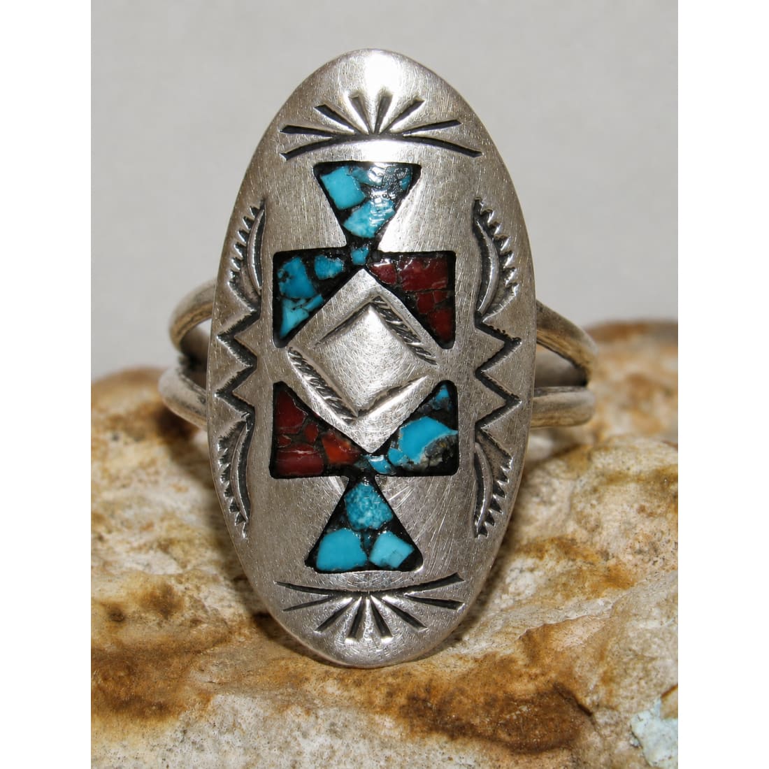 Navajo Inlay Ring Sz. 7 TribalDesign Turquoise Coral Inlay J. Yazzie