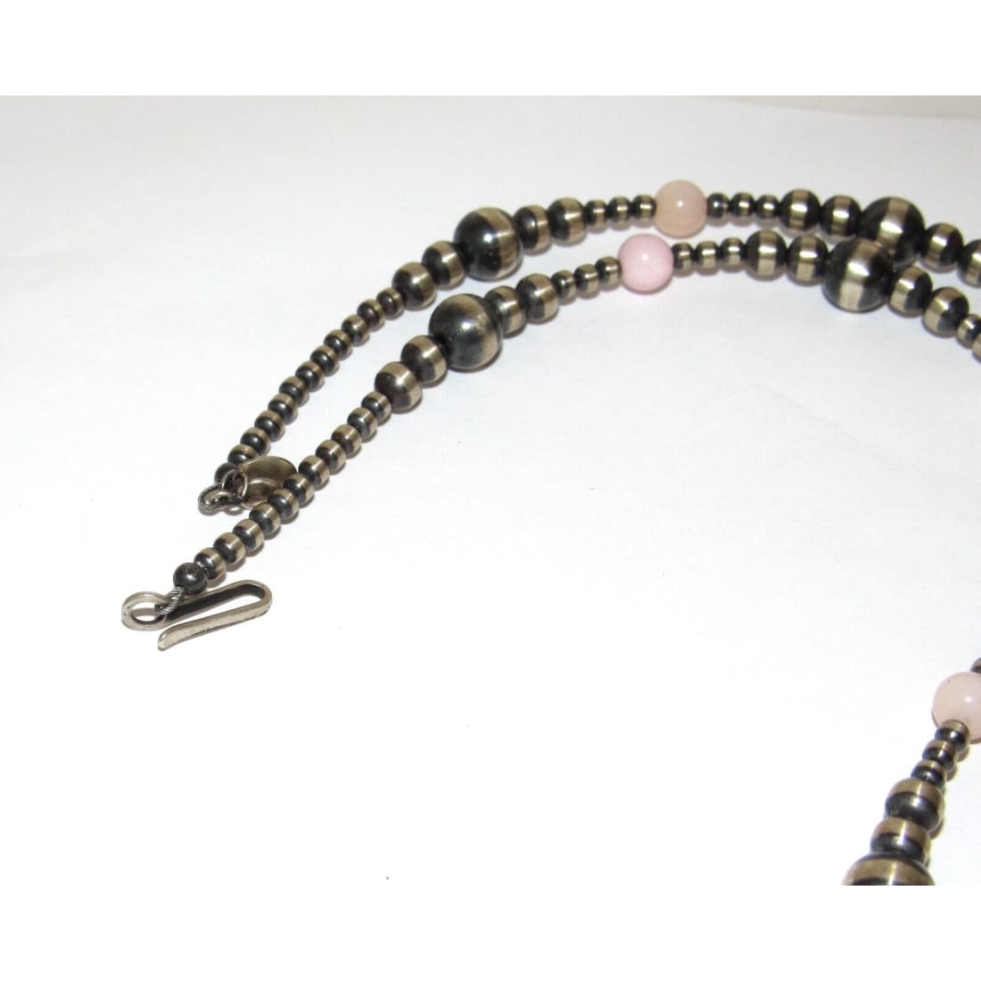 Navajo Pearls Necklace Sterling Silver Pink Conch Shell 23