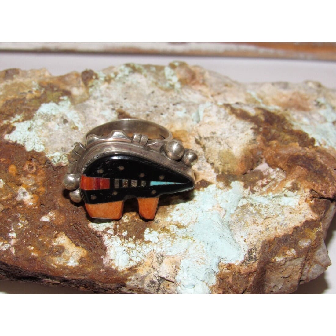 Navajo Ray Jack Turquoise Spiny Jet Inlay Bear Ring Size 7.5