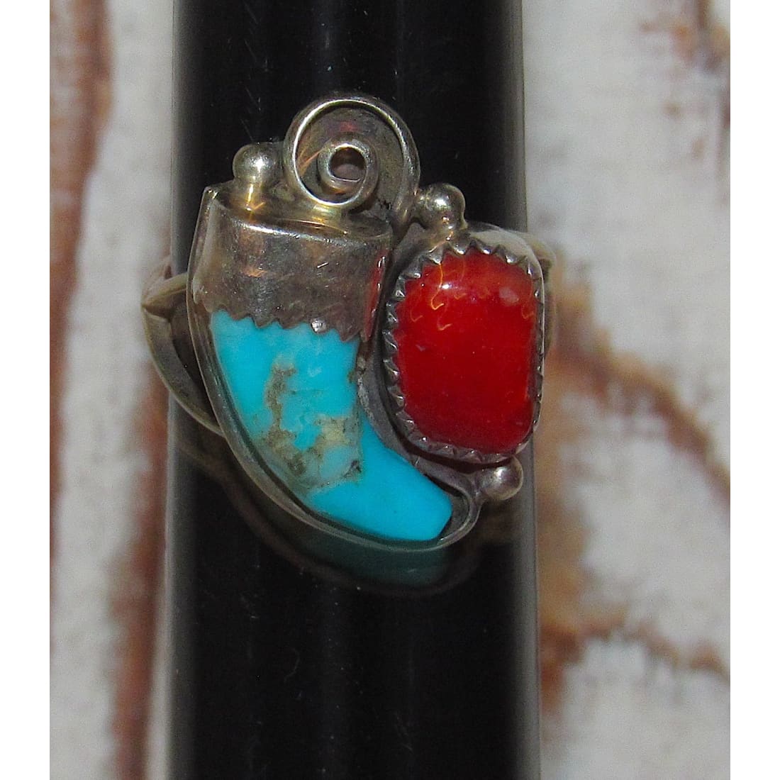 Navajo Turquoise Wolf Claw Coral Ring Sz 6 Sterling Silver