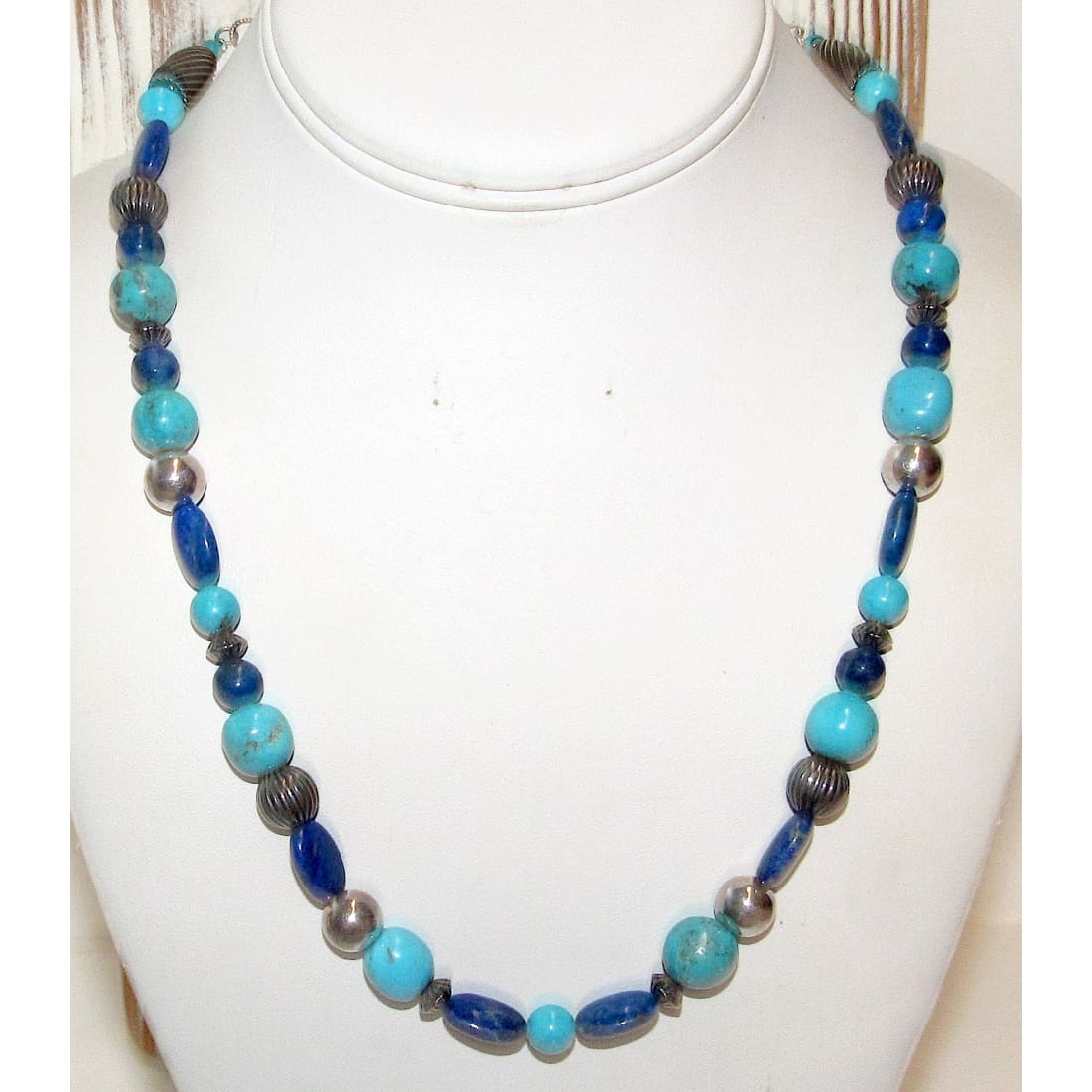 Relios Southwestern Turquoise Bead Heishi Choker Necklace