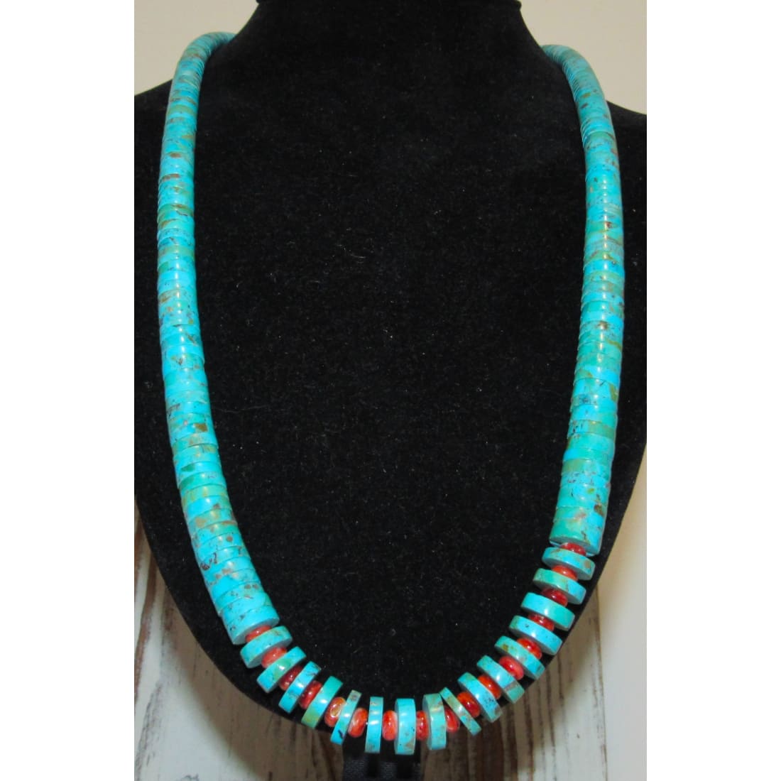 Santo Domingo Kingman Turquoise Red Spiny Heishi Necklace