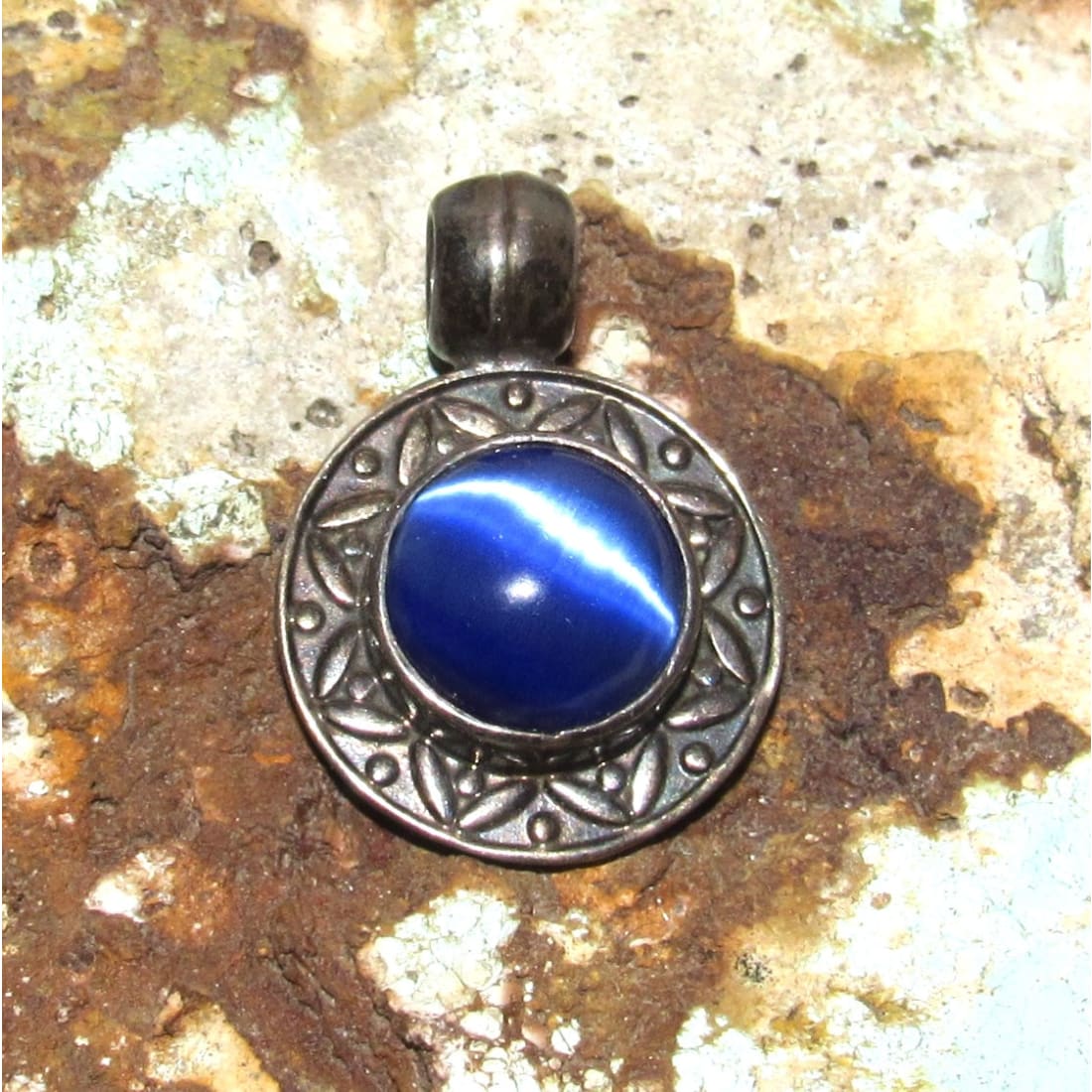 Vintage Mexican Pendant 925 Silver Blue Cats Eye Stone