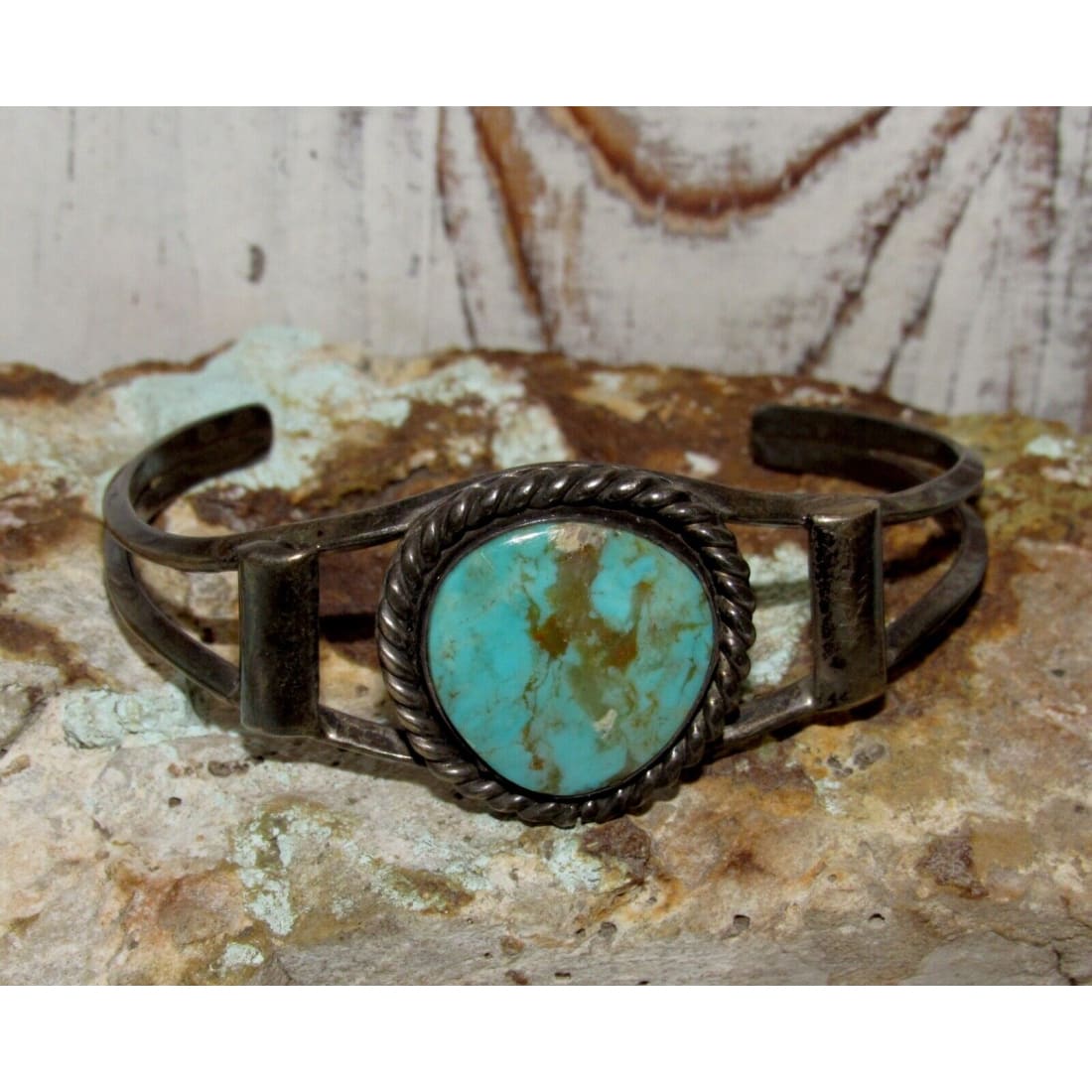 VTG Navajo Cerillos Turquoise Bracelet Navajo Sterling Cuff