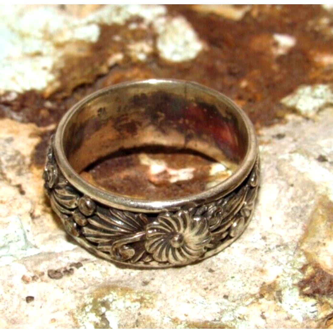 VTG Navajo Squash Blossom Band Ring Size 9 Sterling Silver