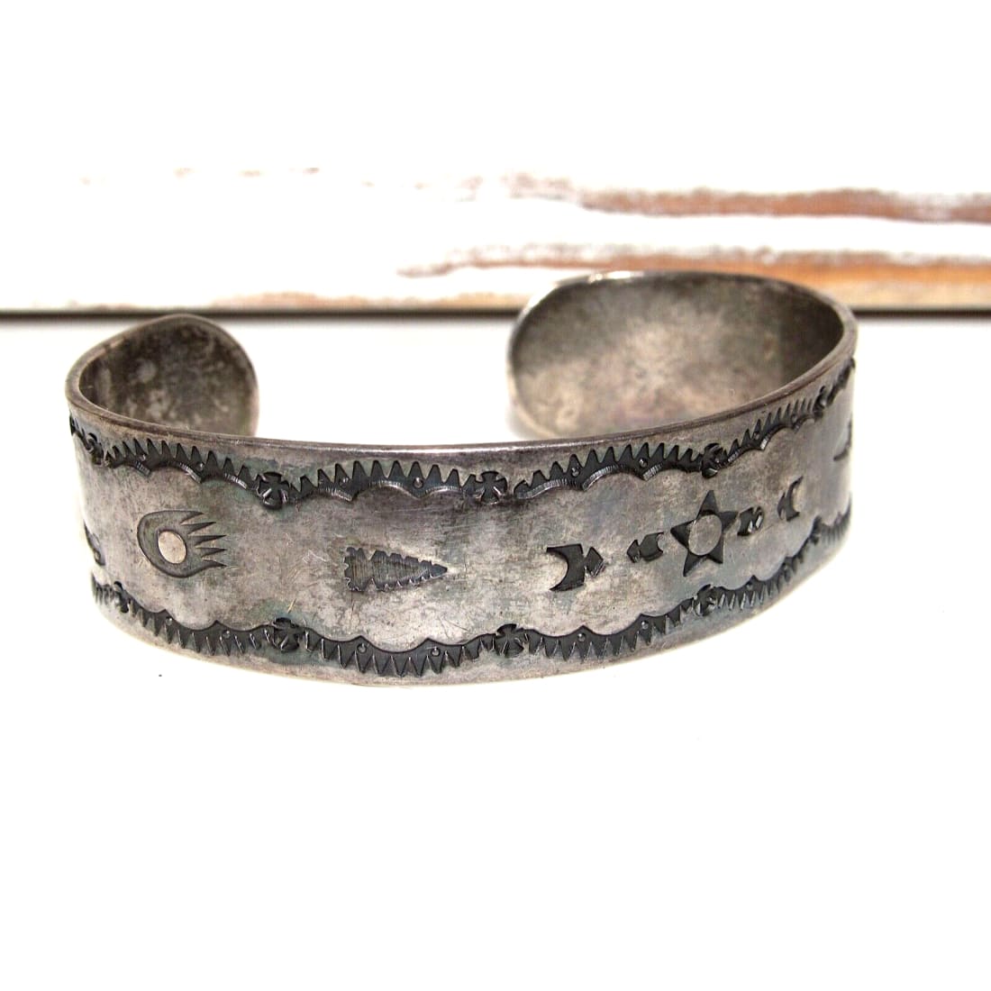 Early Old Pawn Navajo Ingot Cuff Bracelet Hand Stamped Arrows Rare Crica 1900 Native American
