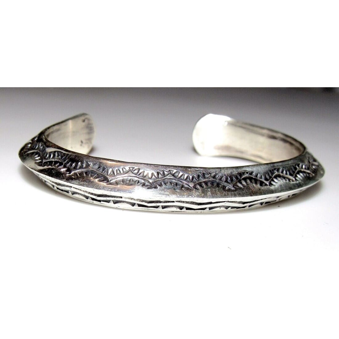Navajo Carinated Hand Stamped Ingot Sunshine Reeves Double 