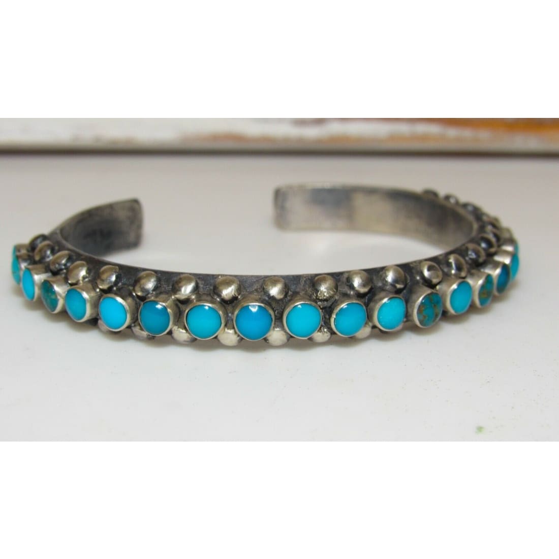 Navajo Cast Sterling Snake Eye Turquoise Carinated Cuff Bracelet Ray Betsoi 38Gr Native American