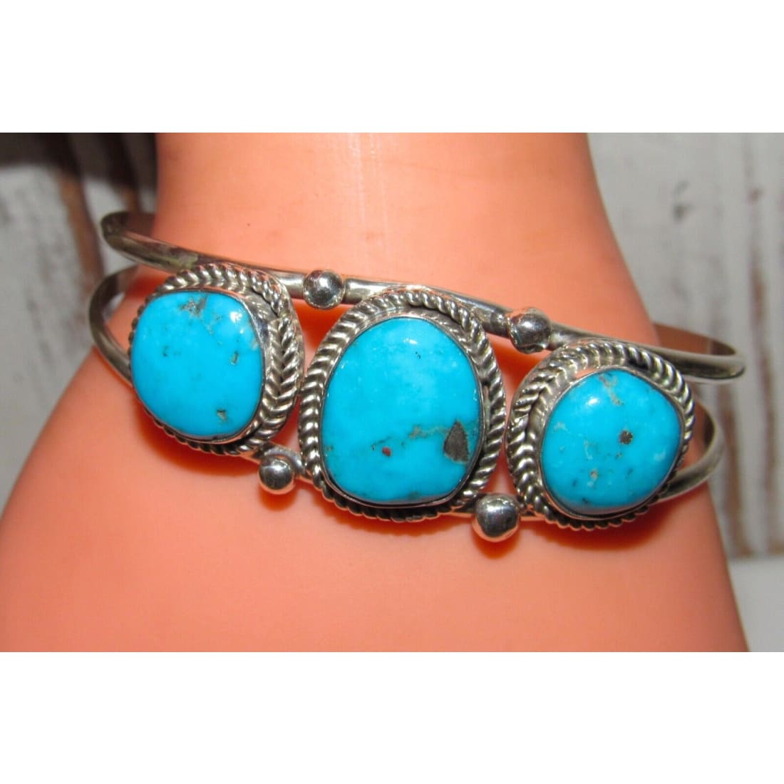 Navajo Kingman Turquoise Sterling Silver Cuff Bracelet