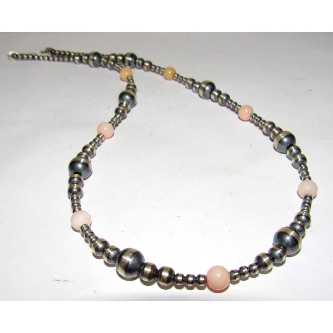 Navajo Pearls Choker Necklace Sterling Silver Pink Shell 16