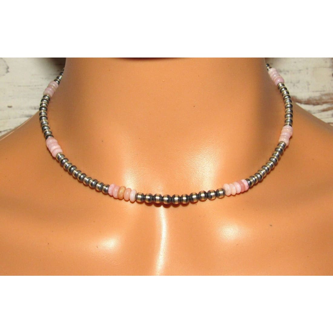 Navajo Pearls Choker Necklace Sterling Silver Pink Shell 16