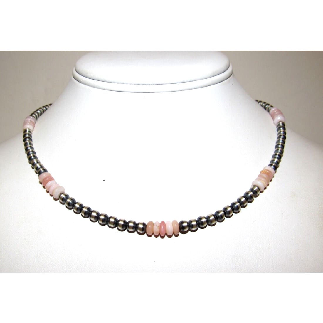 Navajo Pearls Choker Necklace Sterling Silver Pink Shell 16 
