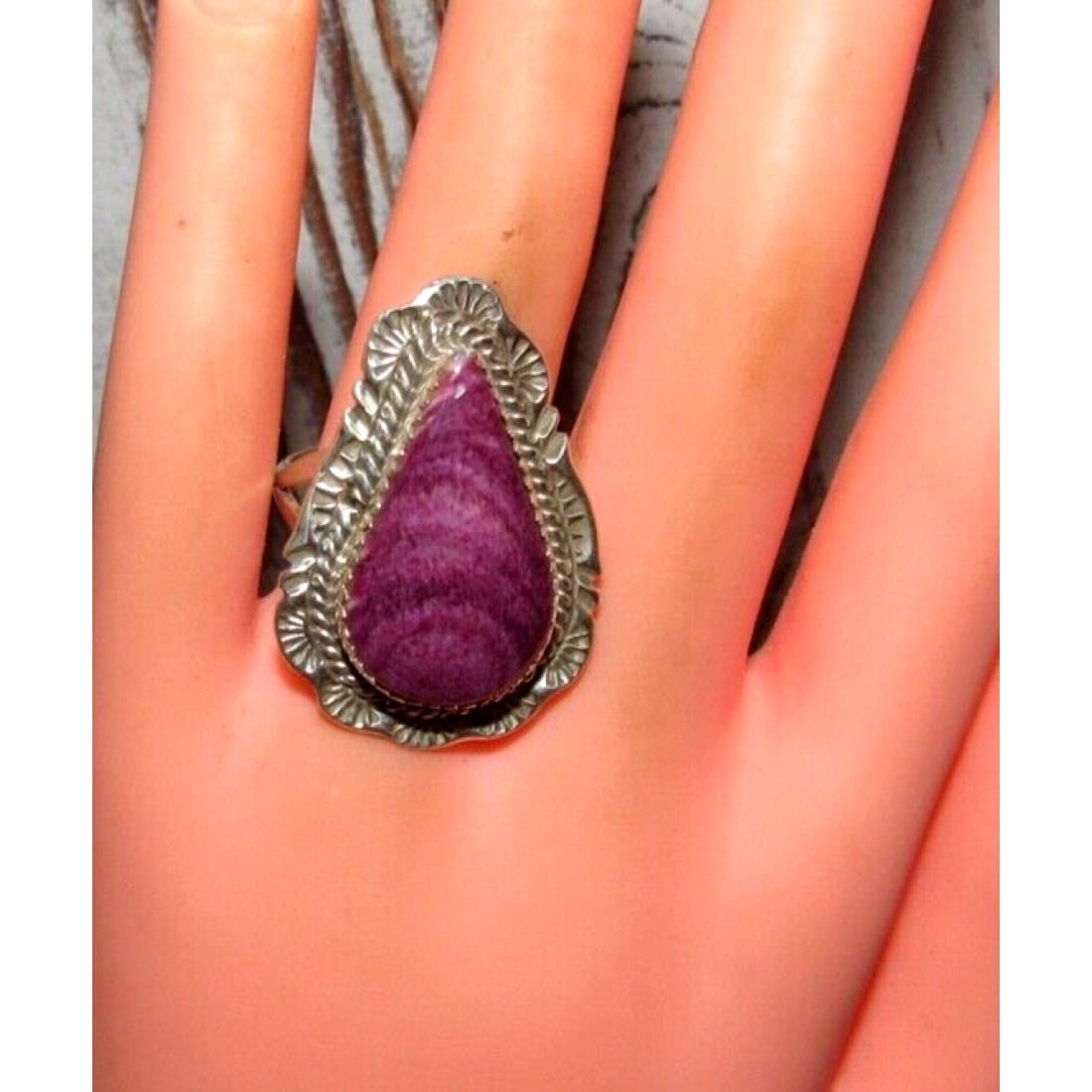 Navajo Purple Spiny Ring Size 8.5 Sterling Silver Native 