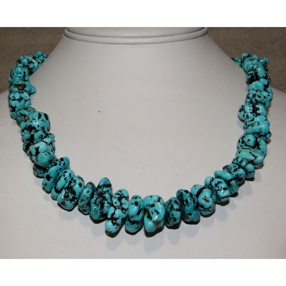 Navajo Sleeping Beauty Turquoise Nugget Necklace 18 Sterling