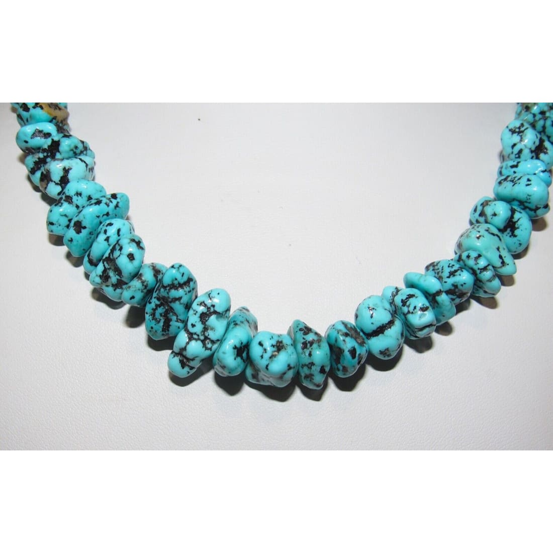 Navajo Sleeping Beauty Turquoise Nugget Necklace 18 Sterling