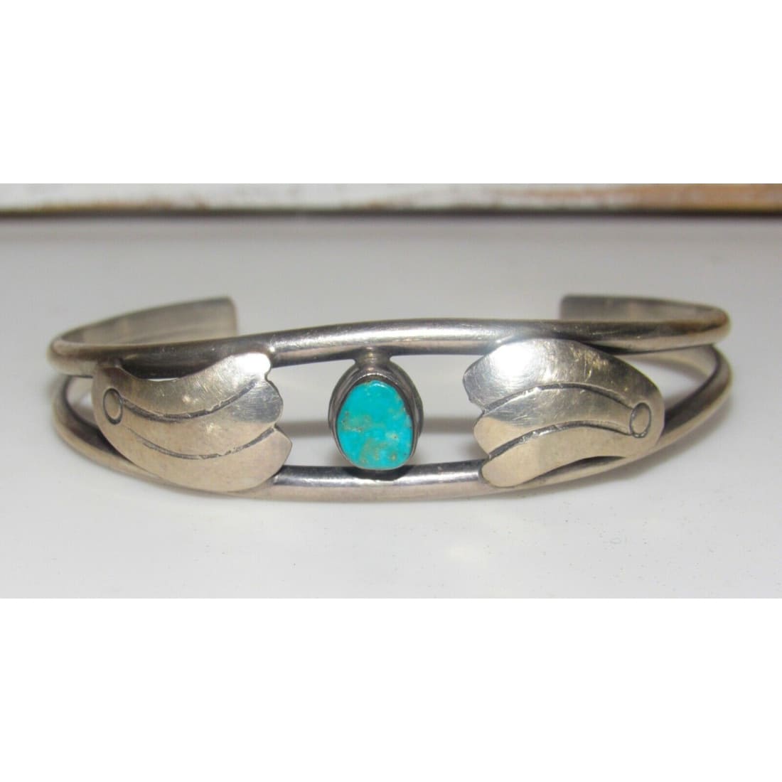 Old Pawn Navajo Cuff Bracelet Sterling Silver Turquoise 