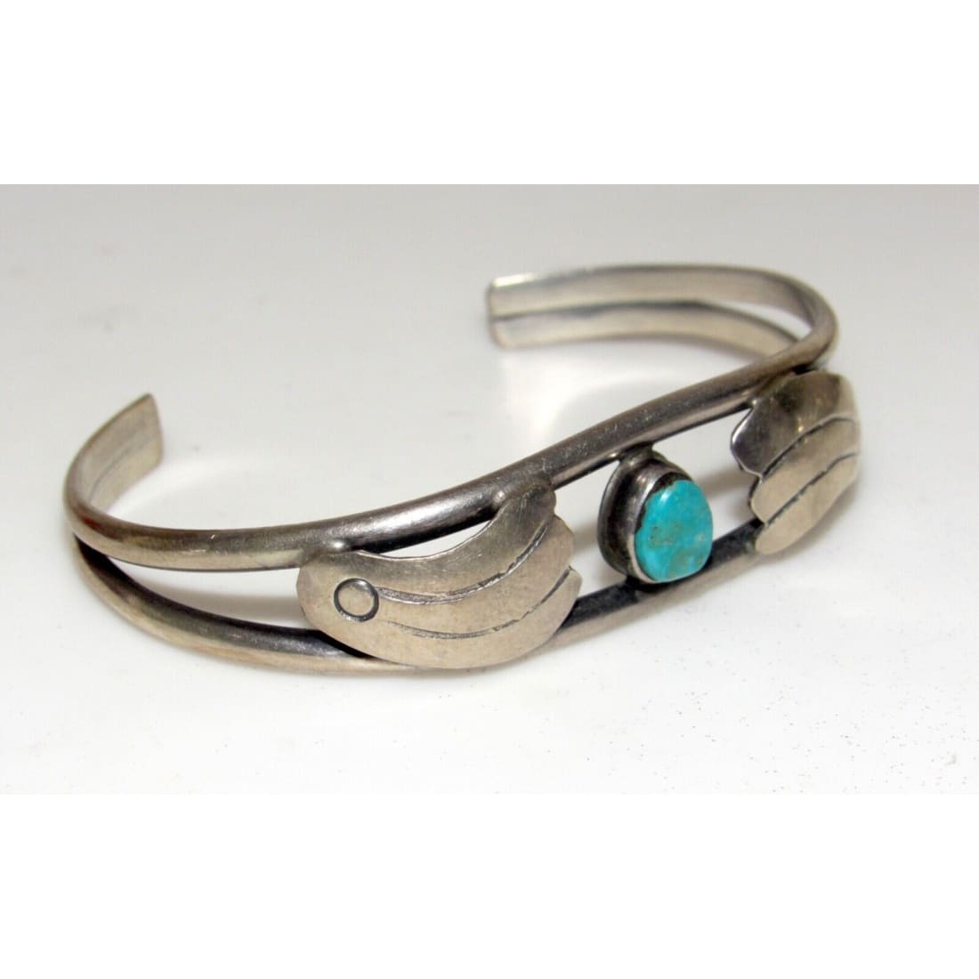 Old Pawn Navajo Cuff Bracelet Sterling Silver Turquoise 