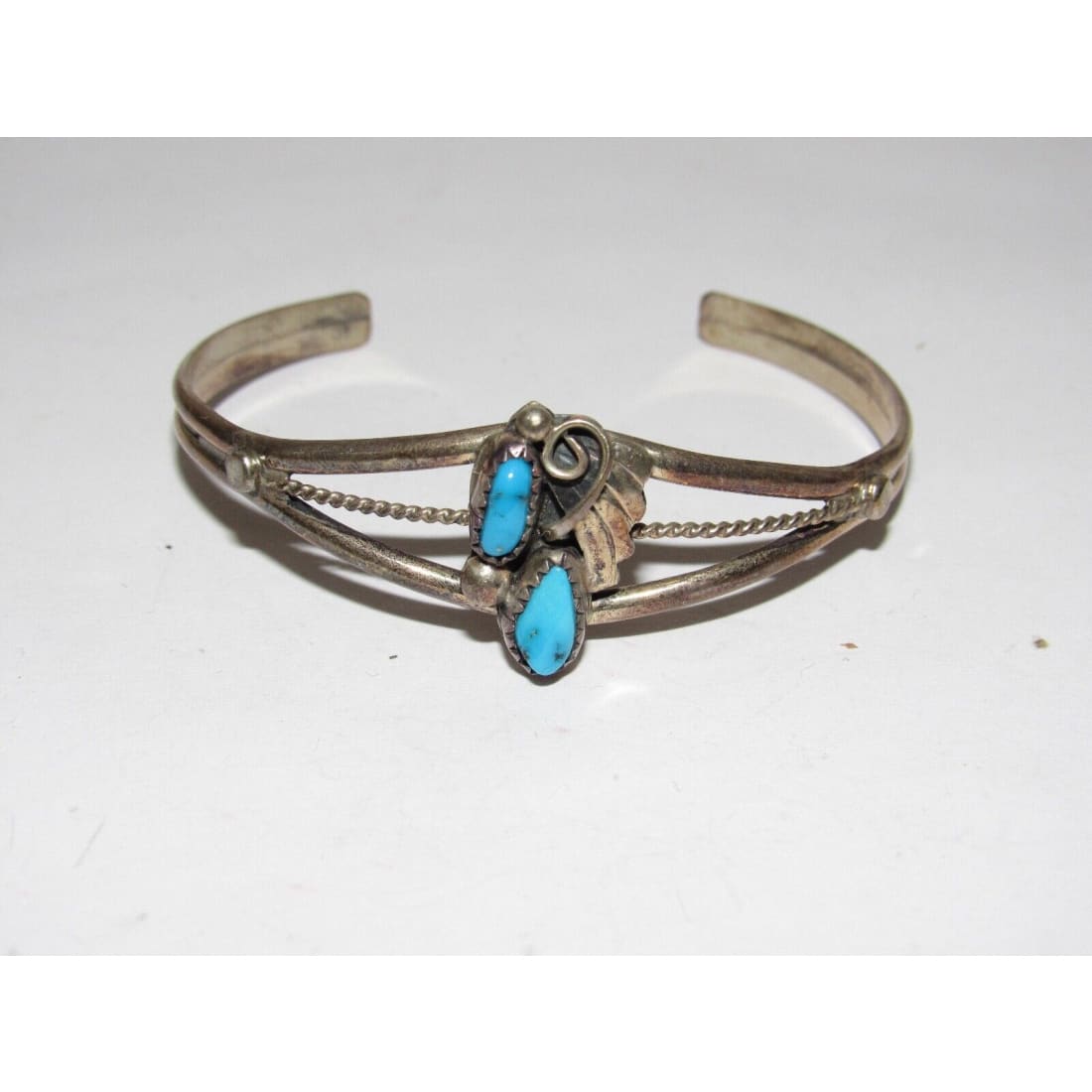 Old Pawn Navajo Kingman Turquoise Cuff Bracelet Sterling