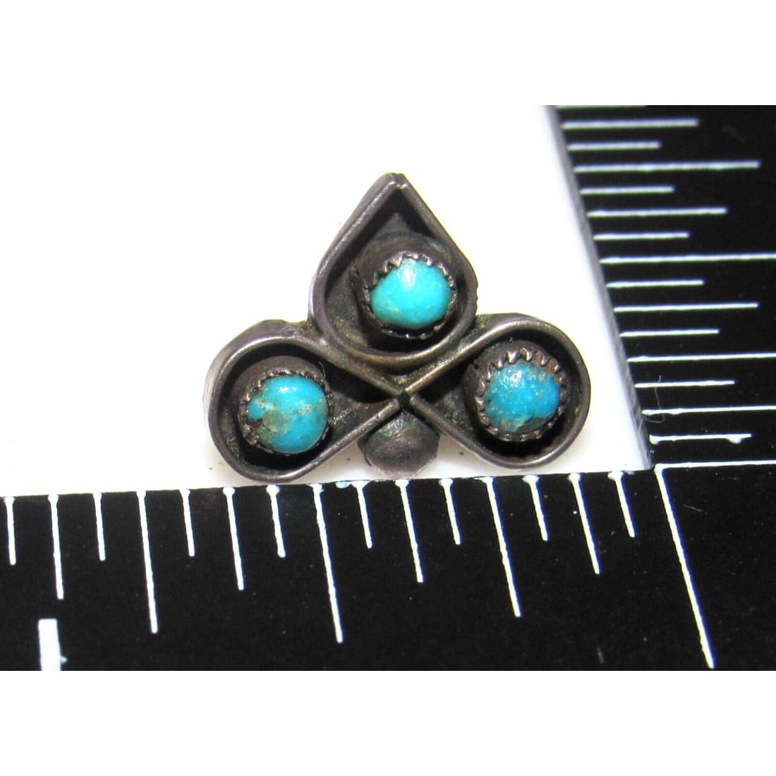 Old Pawn Zuni Turquoise Cluster Post Earrings Snake Eye 