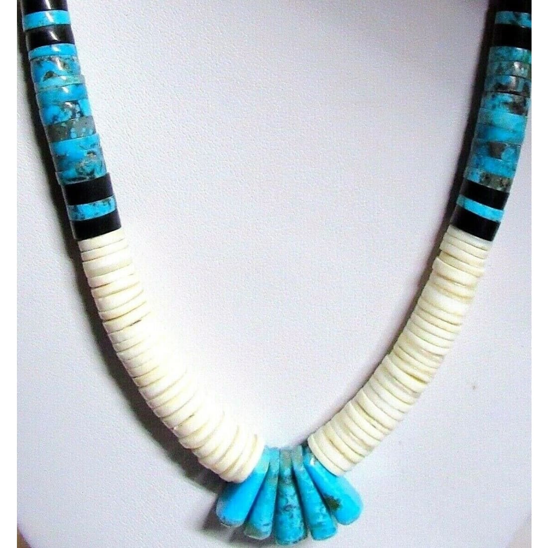 SANTO DOMINGO HEISHI NECKLACE LUPE LOVATO TURQUOISE WHITE 
