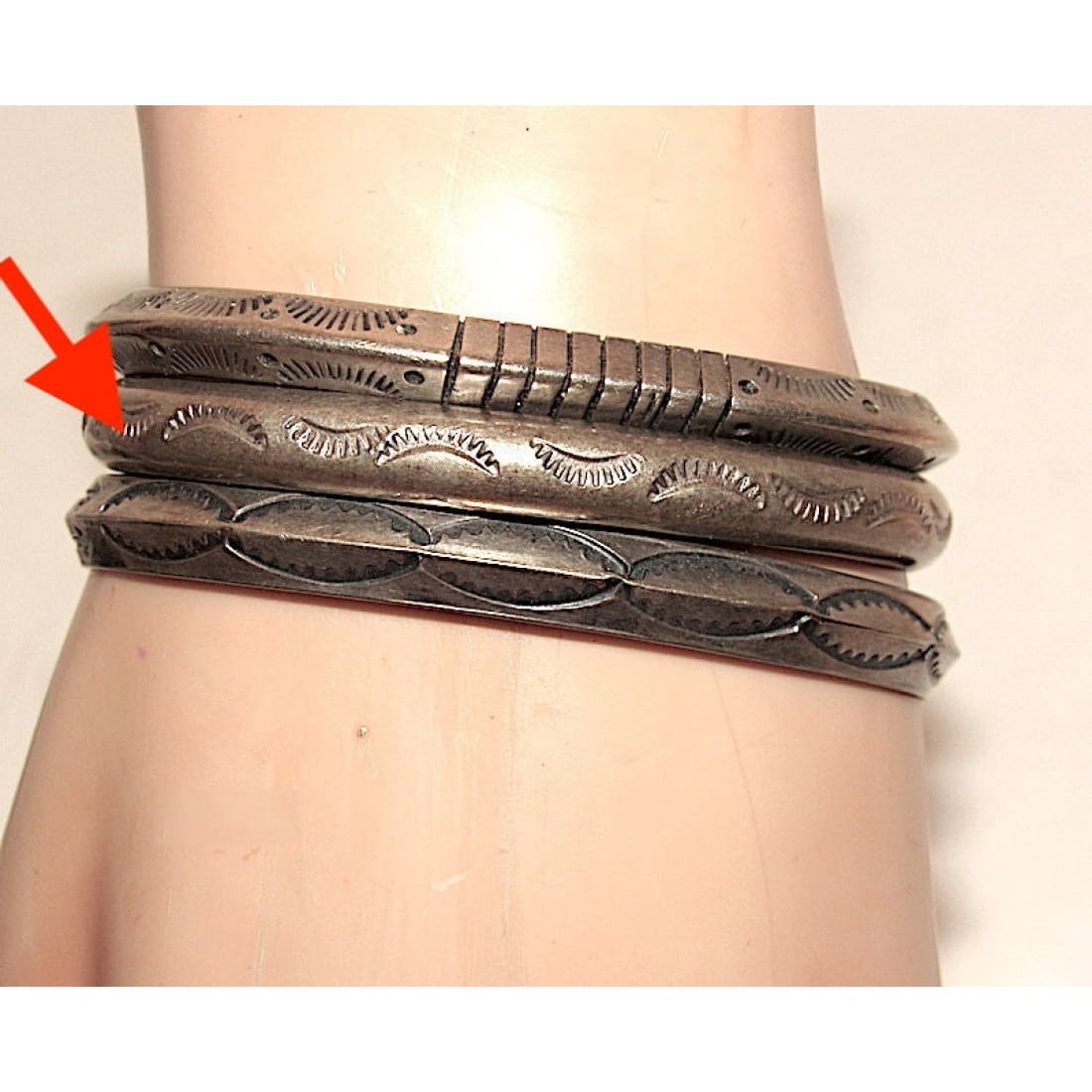 Vintage Navajo Stacker Cuff Bracelet Sterling Silver Vintage Sterling Stackable Cuff Bracelet Hand Etched Design Small Wrist Fred Harvey The Southwestern Style Gallery