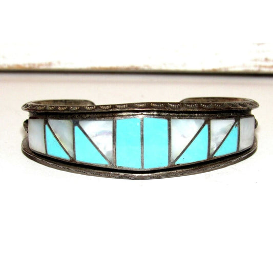 Navajo jewelry, Zuni Jewelry, Old Pawn Navajo, Old Pawn Zuni, Navajo Turquoise Rings, Navajo turquoise jewelry, Zuni turquoise jewelry, American Indian Jewelry, Navajo Bracelets, Zuni Bracelets, Navajo Rings, Zuni Rings, Old Pawn jewelry, Navajo Necklaces, Zuni Necklace
