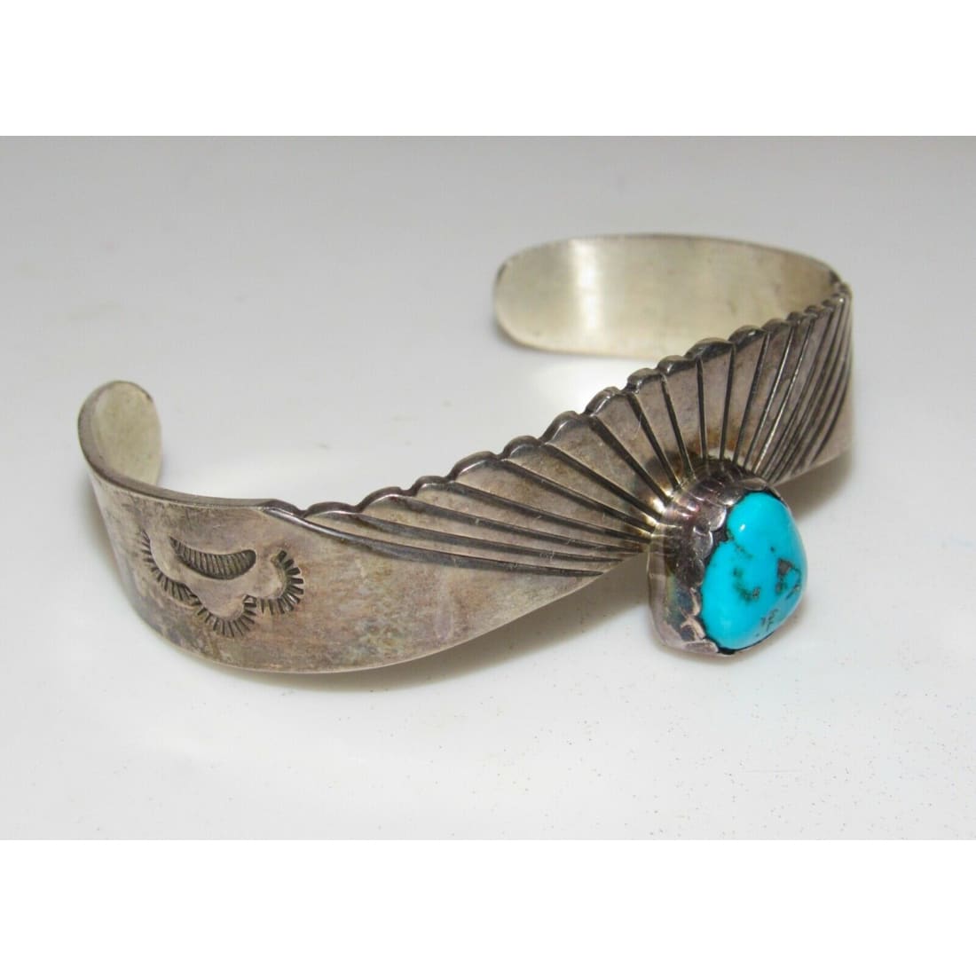 VTG Navajo Kingman Turquoise Cuff Bracelet Sterling Silver 