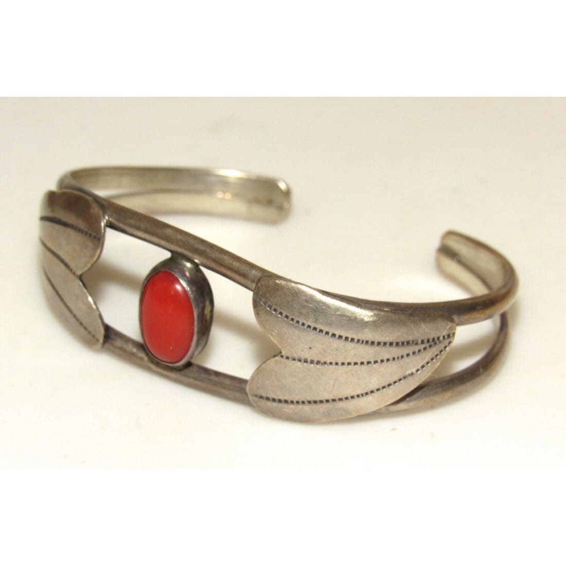 VTG Navajo Mediterranean Coral Cuff Bracelet Sterling Silver