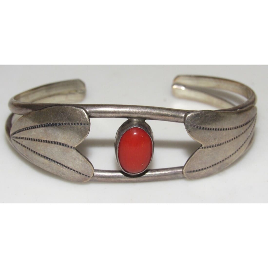 VTG Navajo Mediterranean Coral Cuff Bracelet Sterling Silver