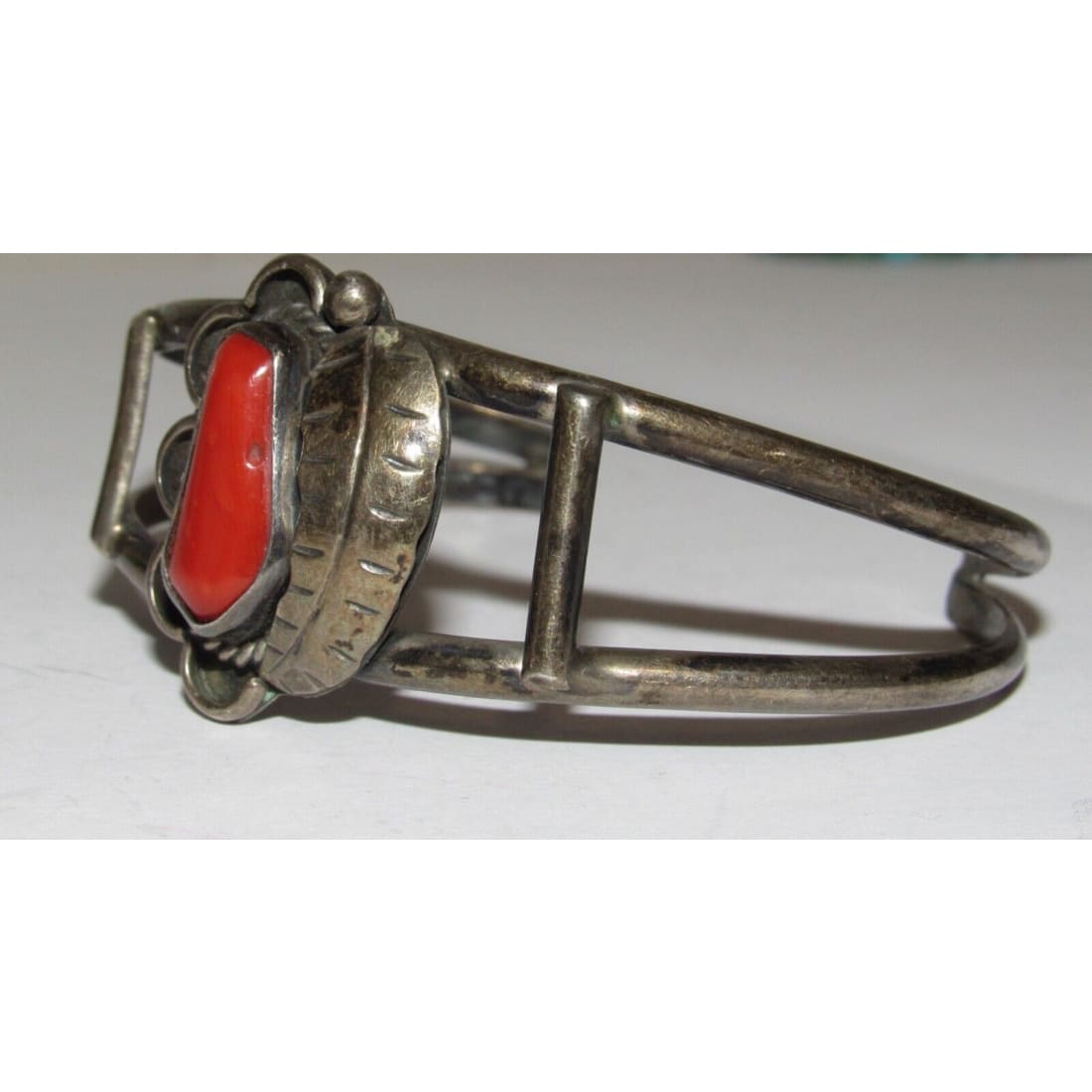 VTG Navajo Mediterranean Coral Cuff Bracelet Sterling Silver
