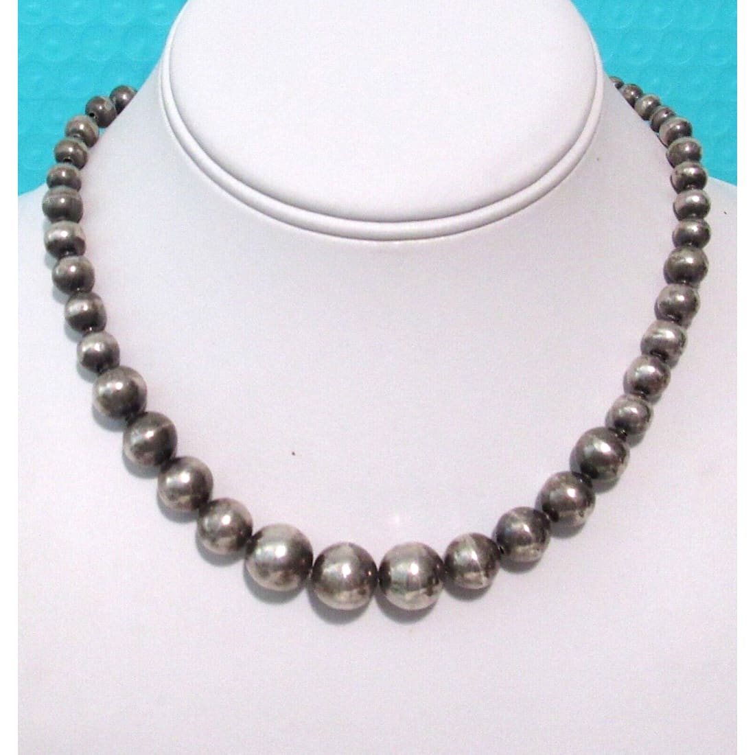 VTG Navajo Pearls Necklace Graduated Beads Sterling Silver 