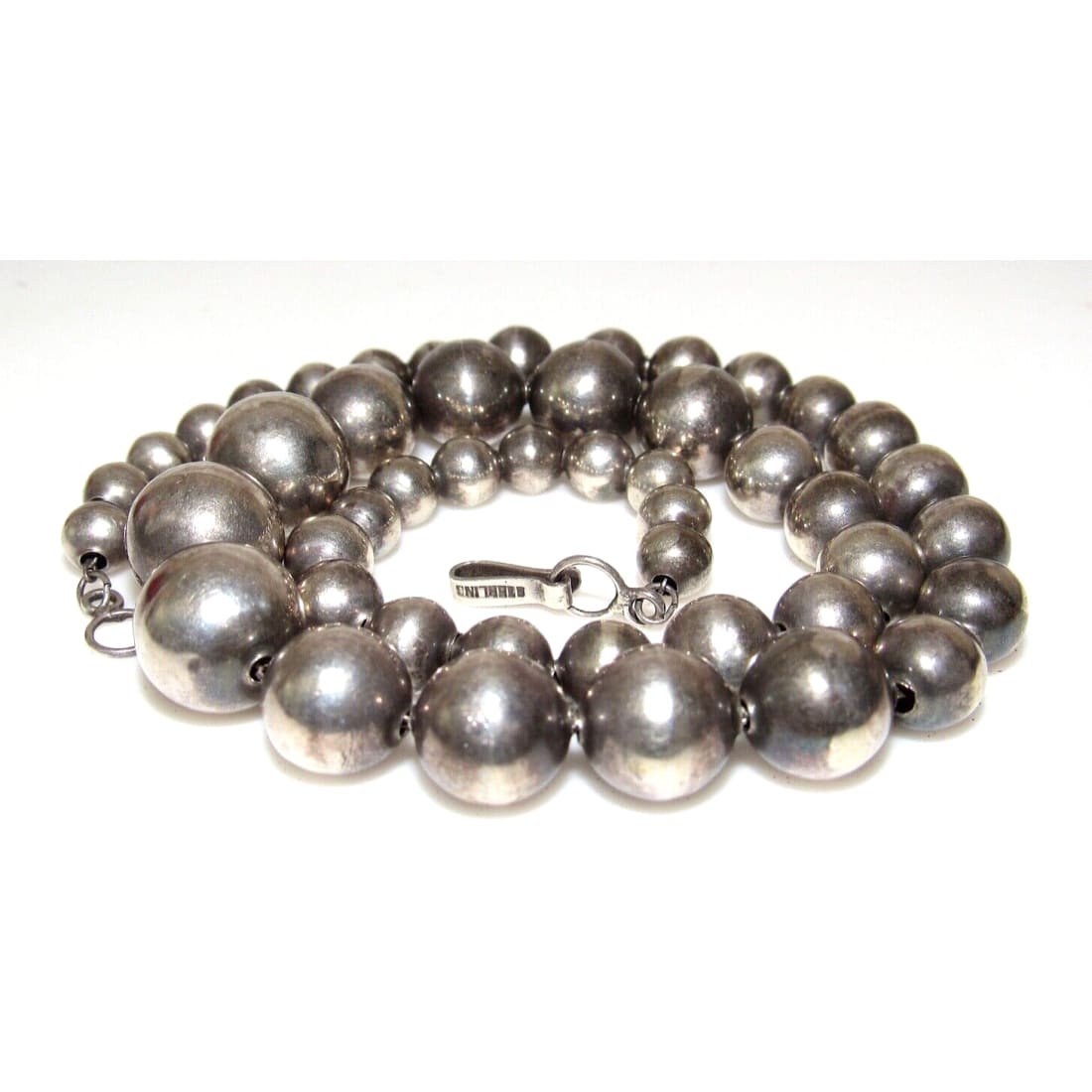 VTG Navajo Pearls Necklace Graduated Beads Sterling Silver 