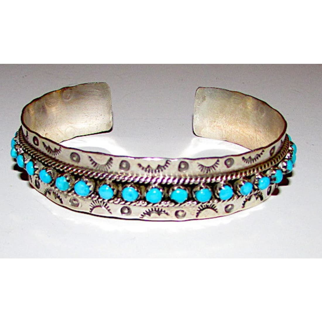 VTG Navajo Snake Eye Turquoise Ingot Sterling Cuff Bracelet 